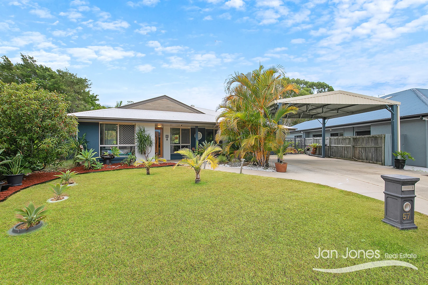 57 Tranquility Dr, Rothwell QLD 4022