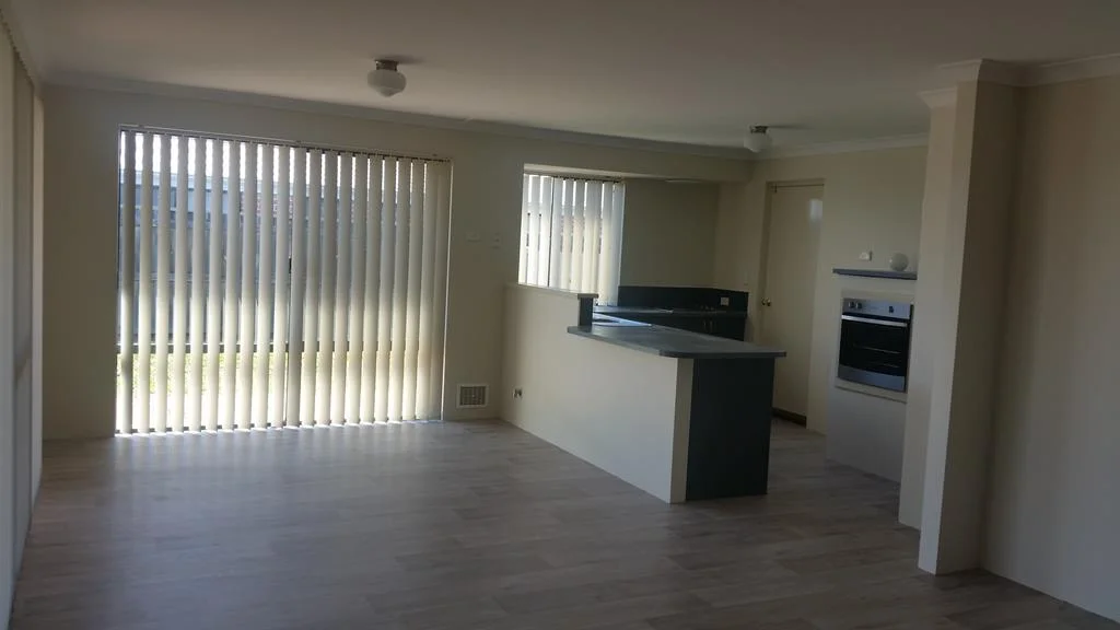 36 Burleigh Drive, Australind WA 6233 photo 4