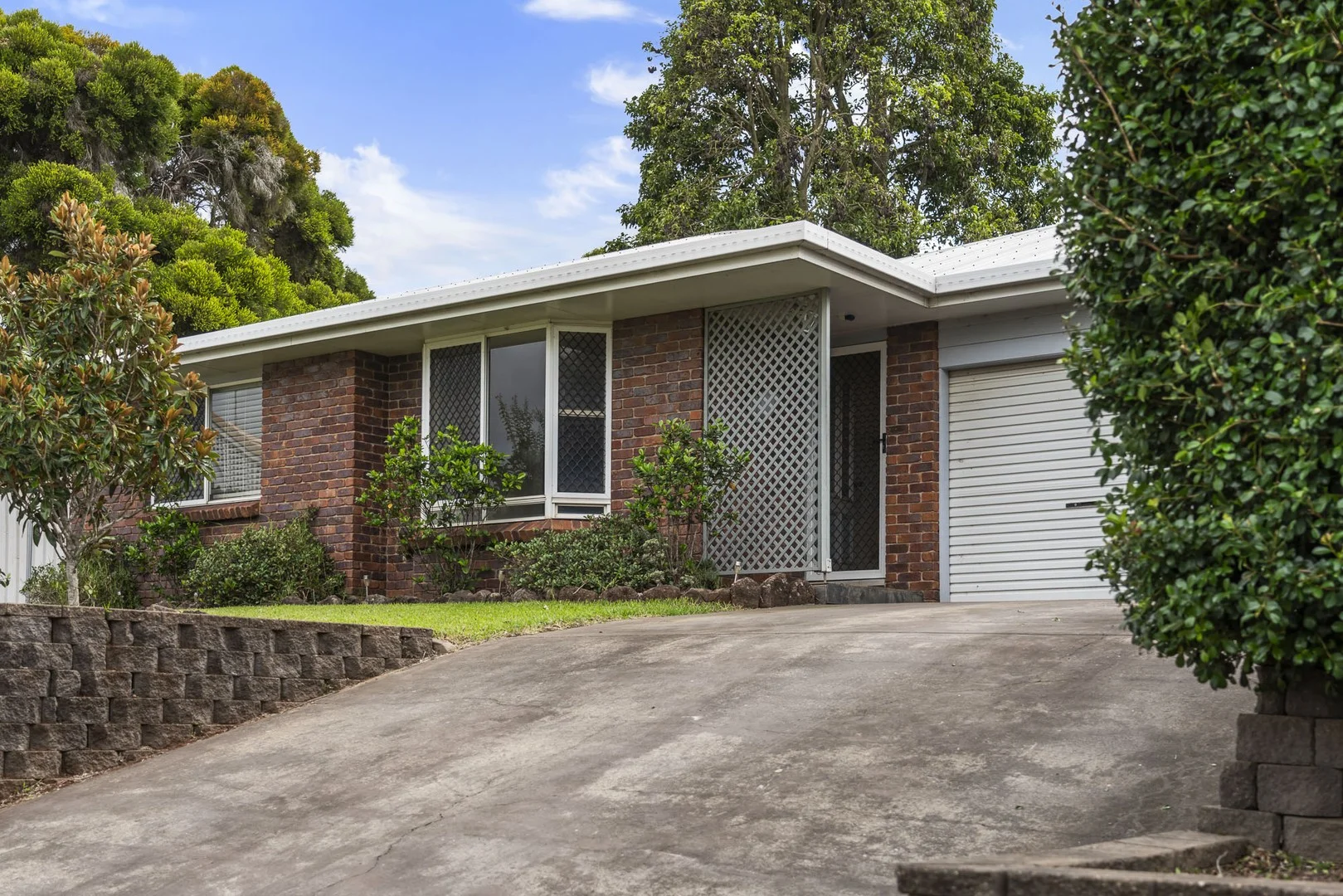 27 Horrocks Crescent, Kearneys Spring QLD 4350