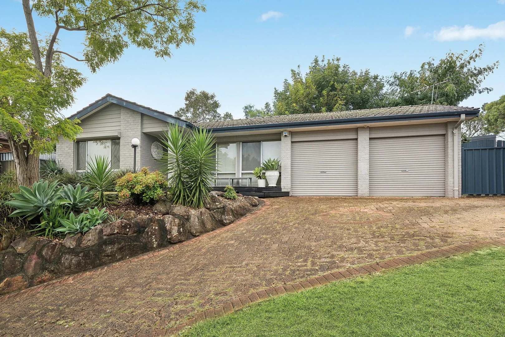 11 Minchinbury Terrace, Eschol Park NSW 2558