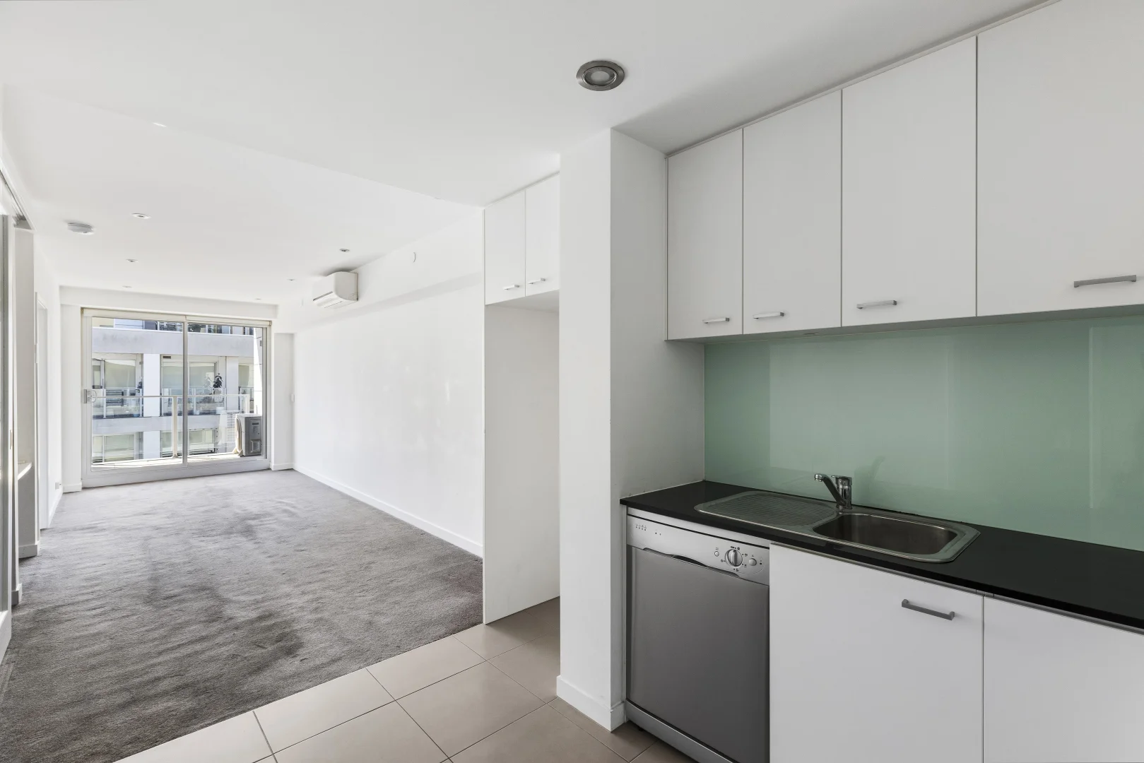 309/100 Plenty Road, Preston VIC 3072 photo 2