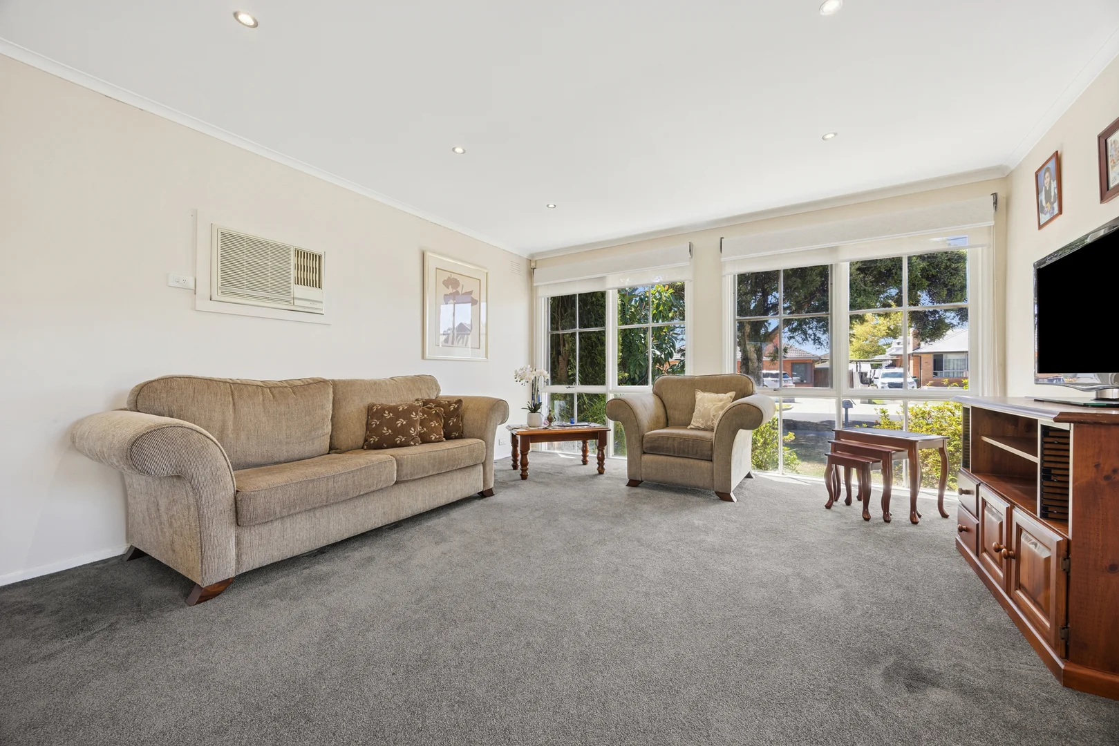 Additional image 2 of 35 Pasadena Crescent, Bentleigh East VIC 3165