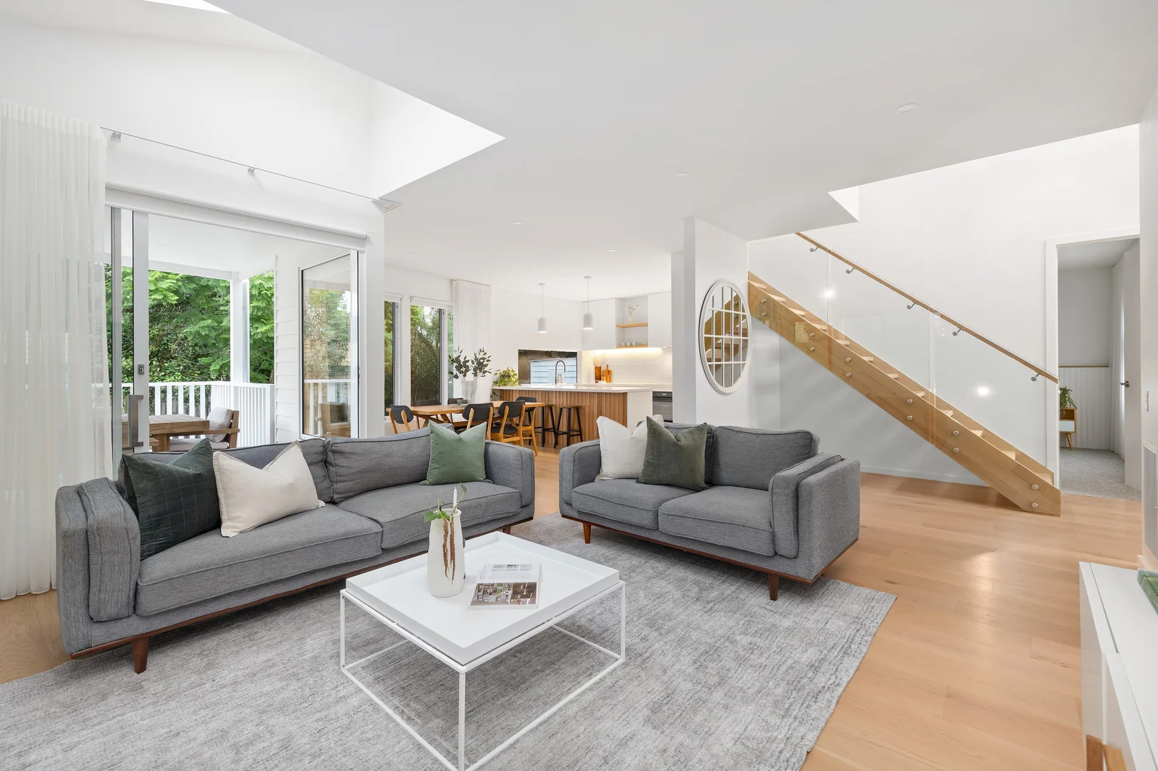 Additional image 2 of 2/76 Somers Avenue, Macleod VIC 3085