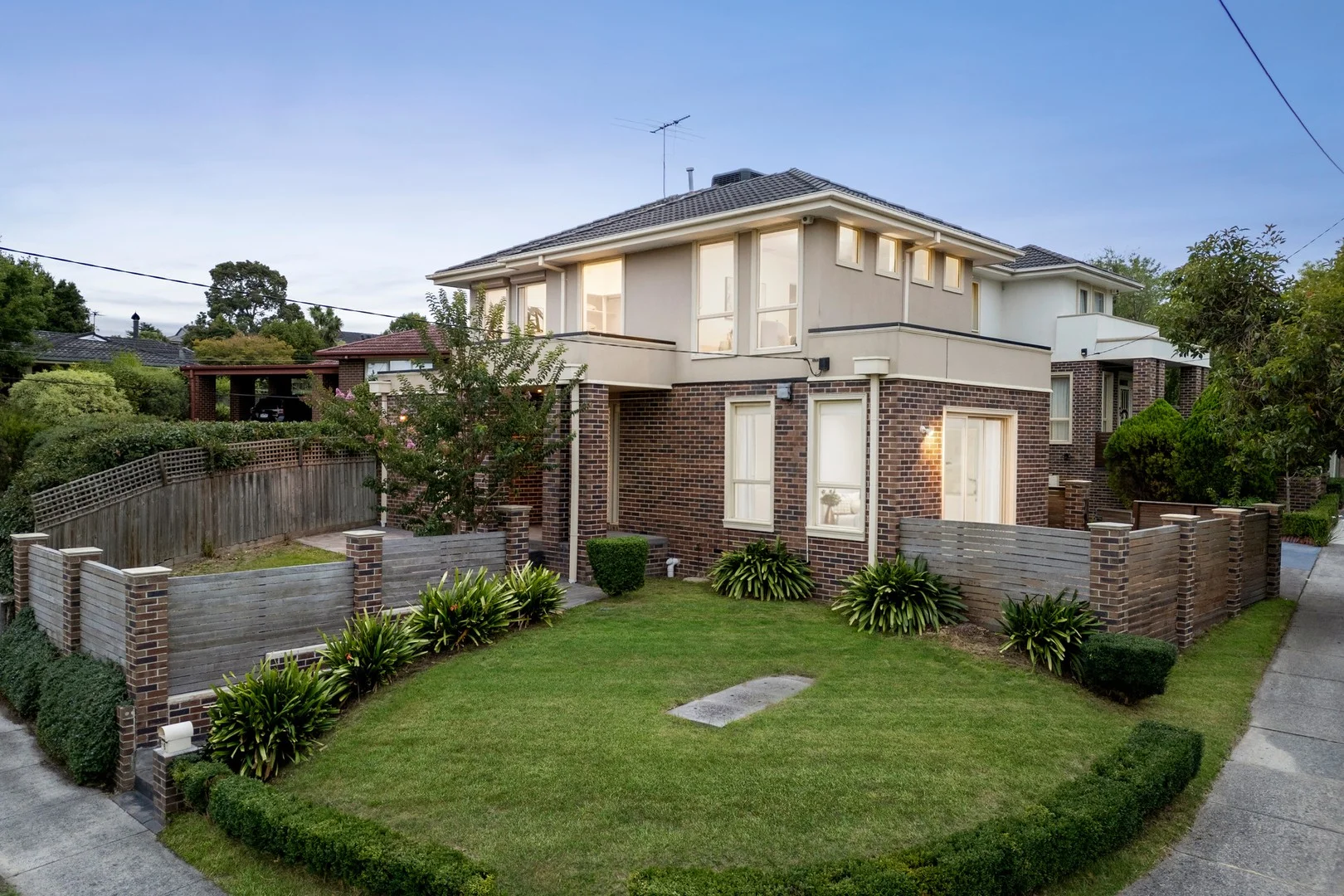 6 Honni Mews, Doncaster East VIC 3109
