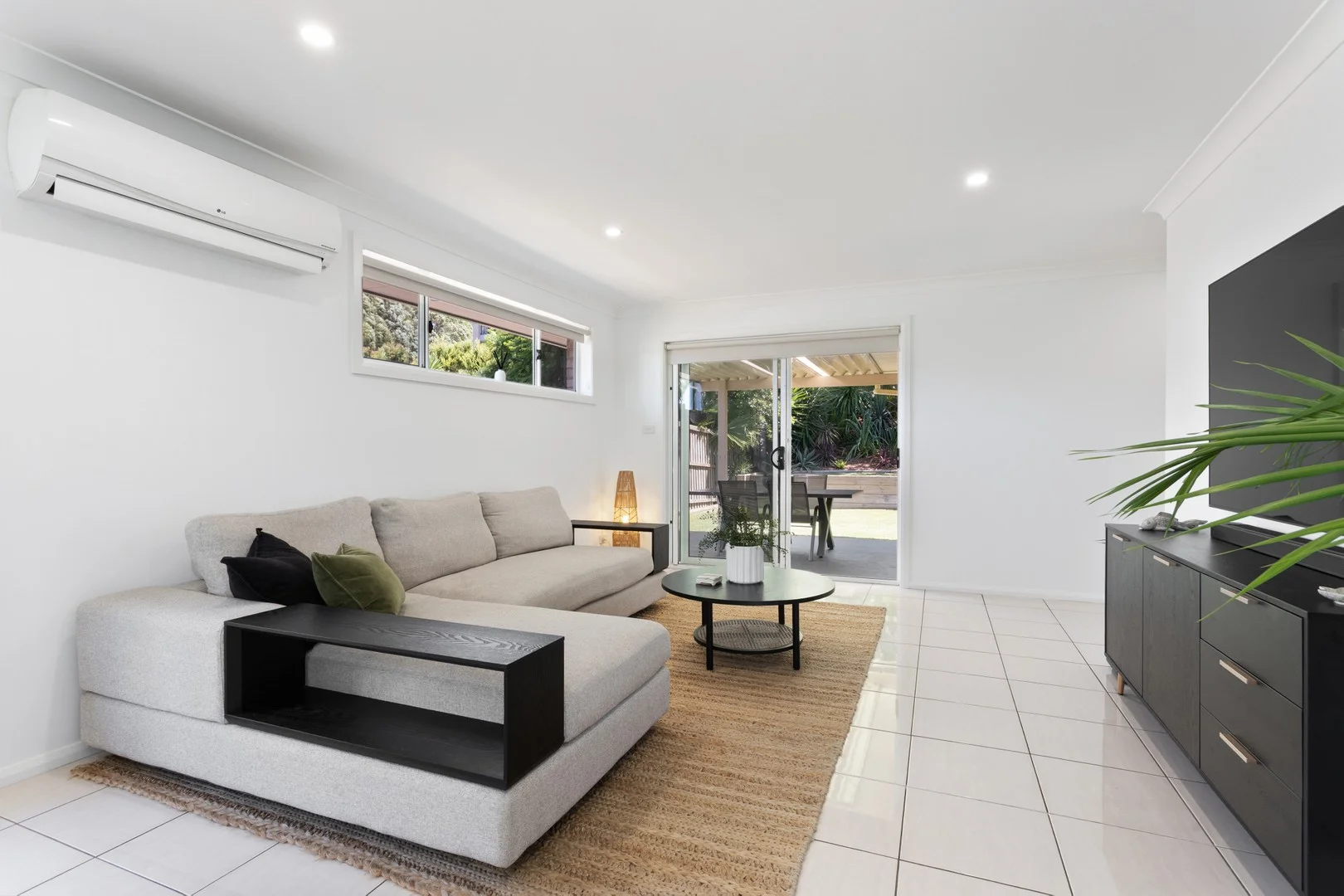 25 Flame Tree Circuit, Woonona NSW 2517