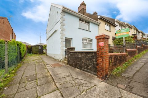 Lone Road, Clydach, Swansea SA6