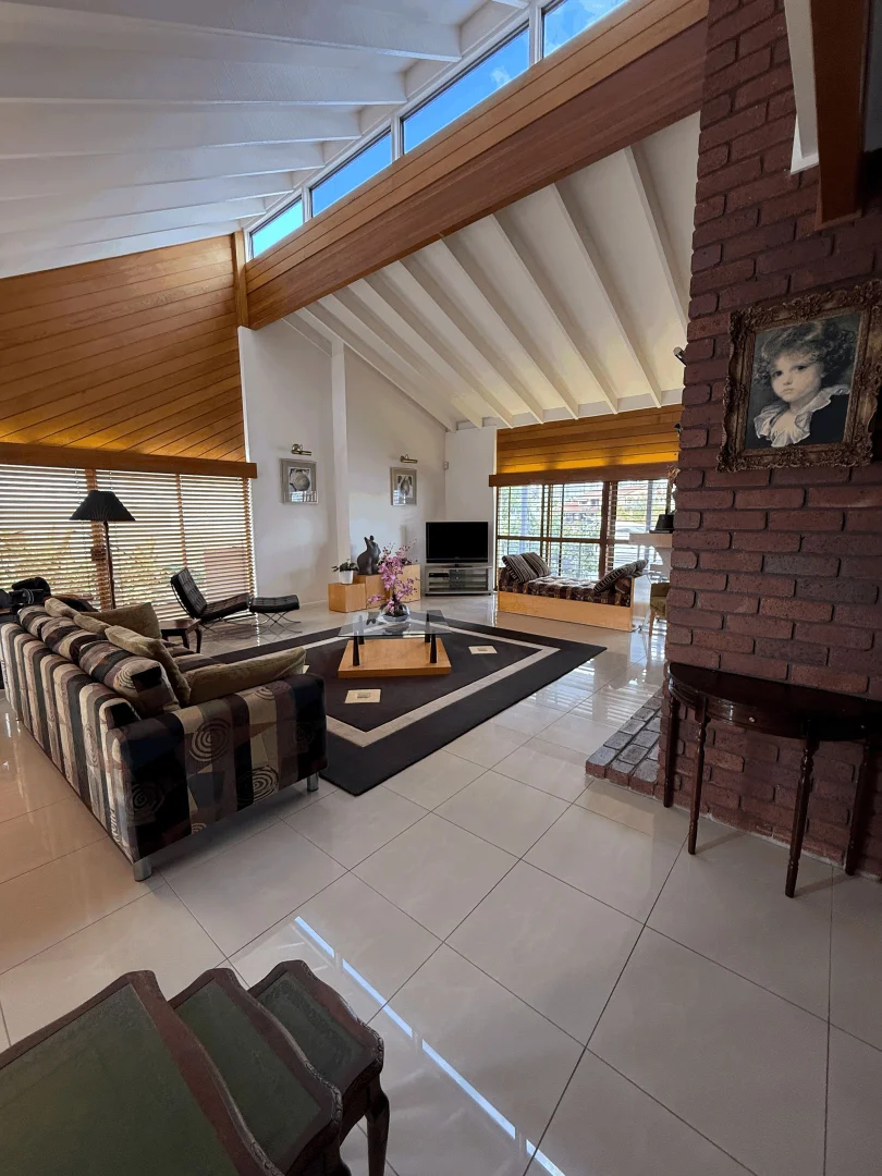 Additional image 3 of 86 Commodore Drive, Surfers Paradise QLD 4217