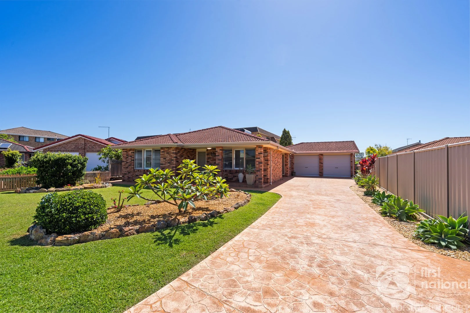 32 Pacific Parade, Tuncurry NSW 2428