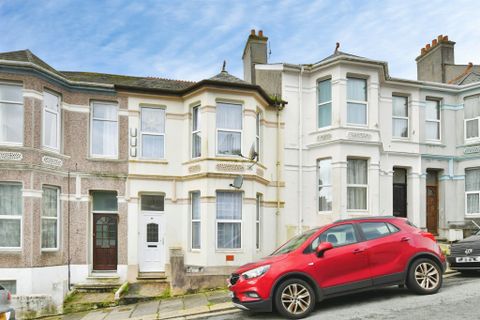 Craven Avenue, Plymouth PL4