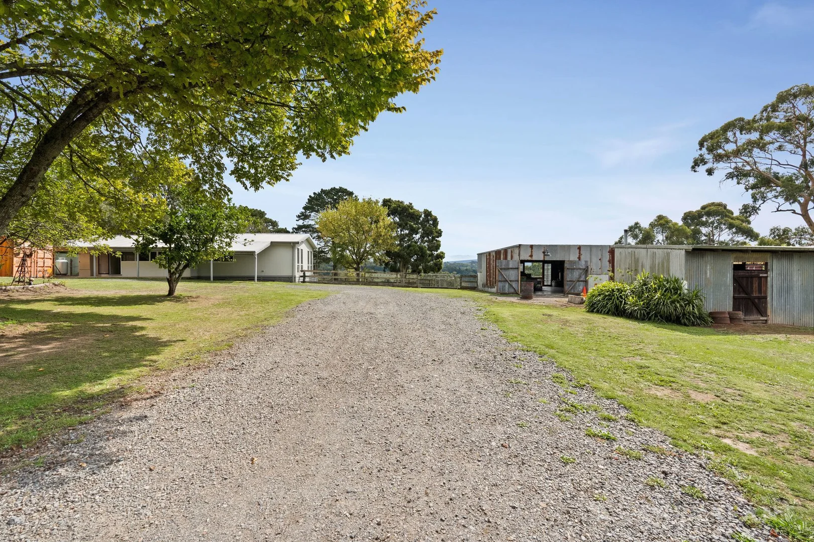 140 Harding Road, Macclesfield VIC 3782 photo 2