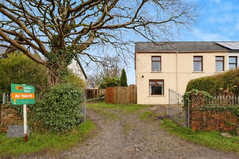 Mynydd Bach Y Glo, Waunarlwydd, Swansea SA5