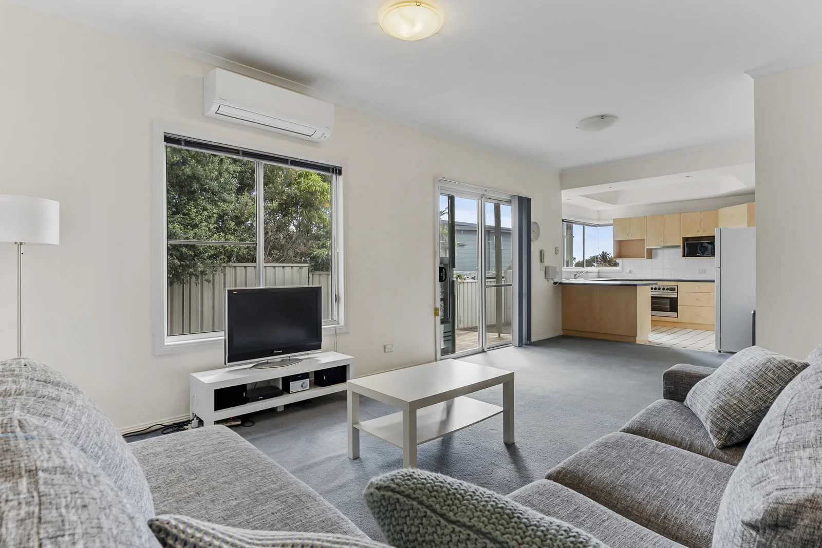 Additional image 3 of 3/190 Roslyn Avenue, Blackmans Bay TAS 7052
