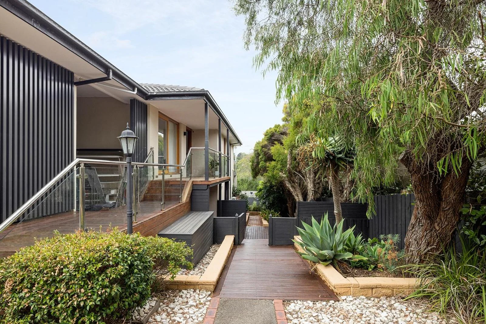 4 Bonnyview Road, Mount Eliza VIC 3930