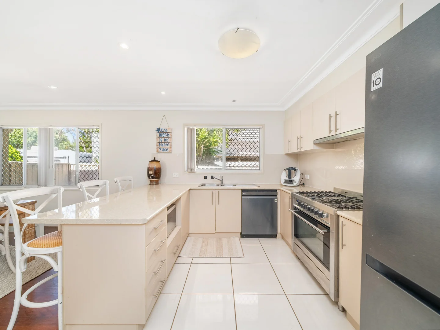 63 Sorrento Street, Margate QLD 4019 photo 4