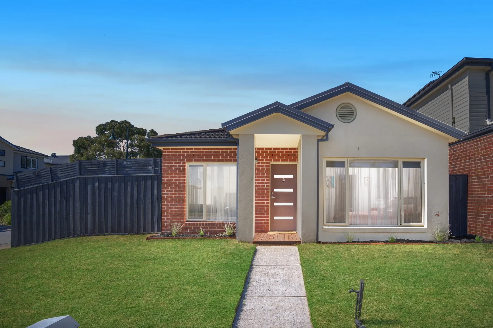 Additional image 2 of 90 Royal Road, Bonbeach VIC 3196