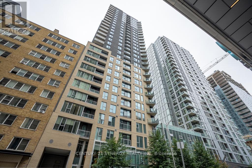 403 - 40 NEPEAN STREET