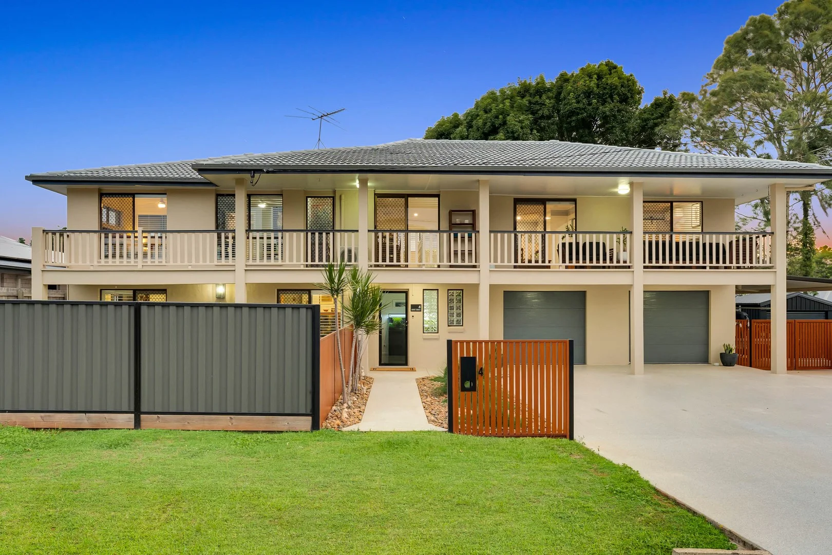 4 Myer Street, Redland Bay QLD 4165