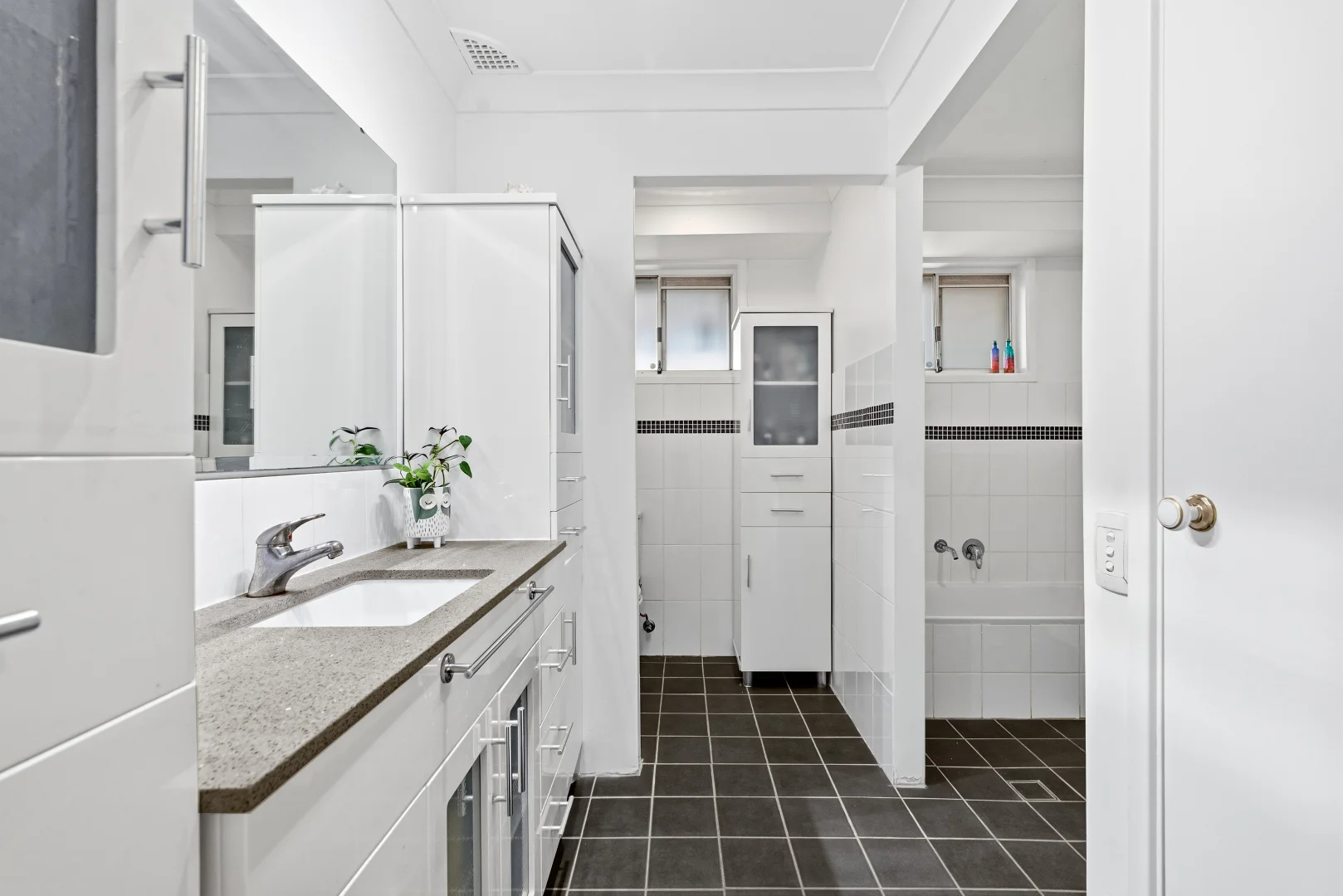Additional image 9 of 14 Rider Place, Minto NSW 2566