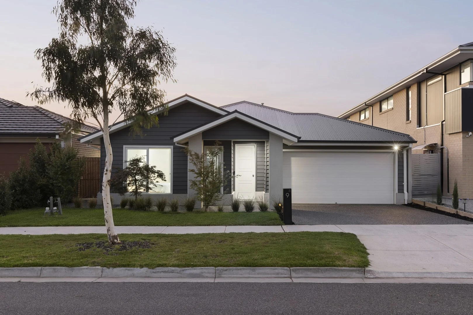 9 Lonsdale Parade, Donnybrook VIC 3064
