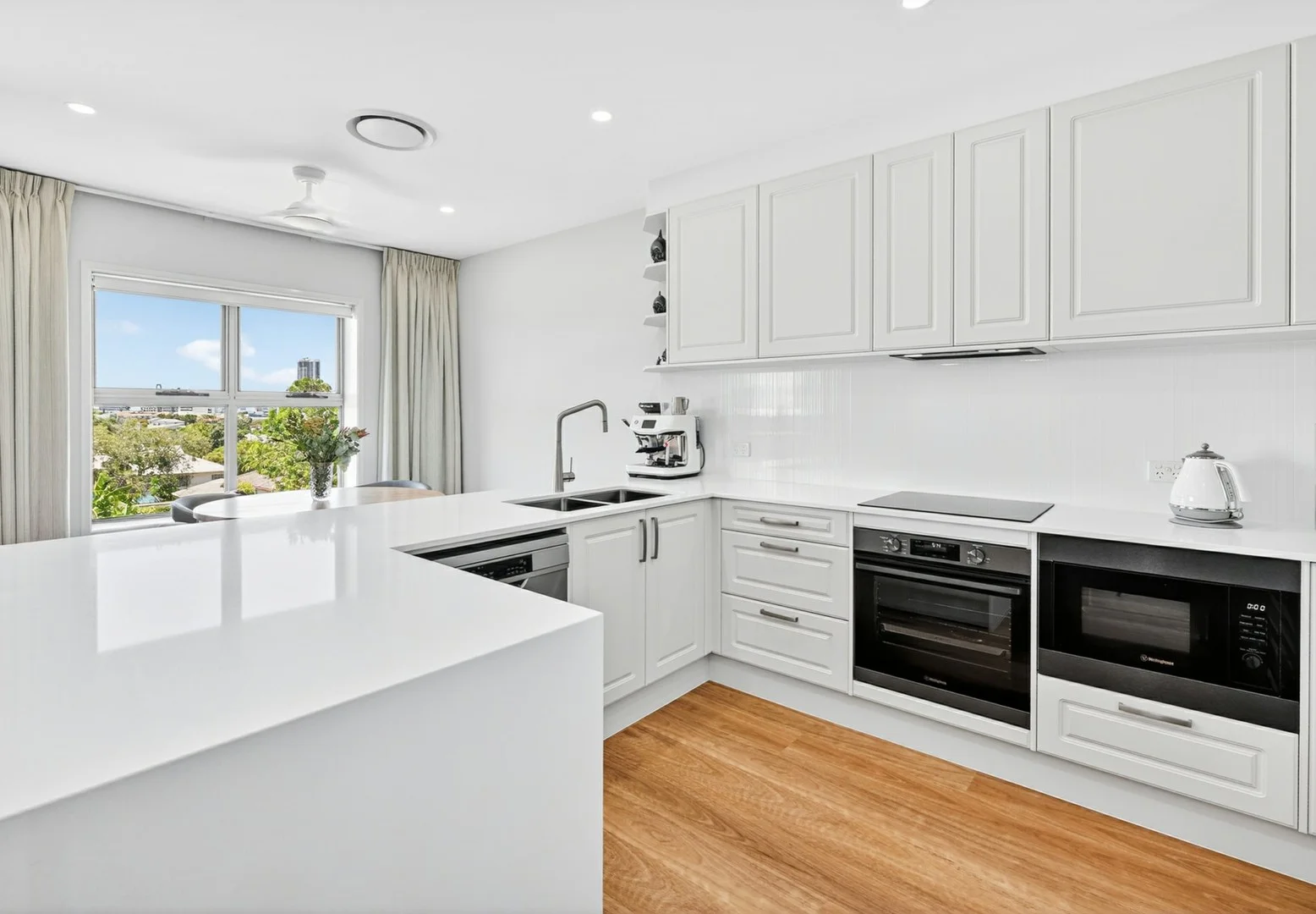 2/22 Beatty Street, Southport QLD 4215