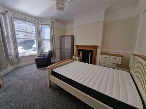 Cranbourne Avenue, Plymouth PL4