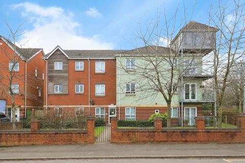 Hurstbourne Crescent, Wolverhampton, West Midlands WV1