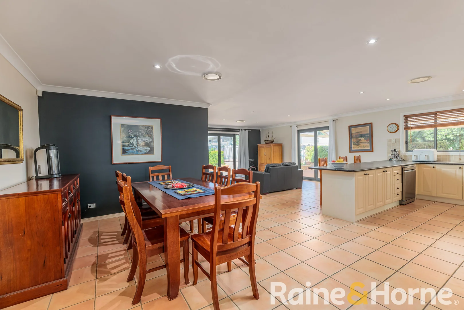 Additional image 4 of 25 Hillcrest Place, Dubbo NSW 2830