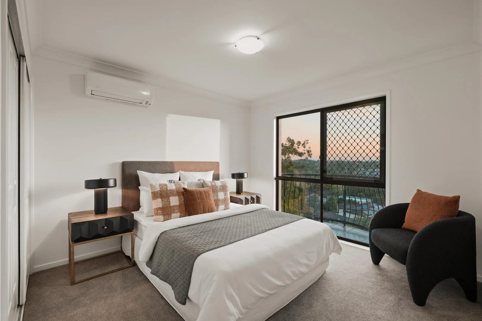 Additional image 22 of 39 Hannah St, Mount Ommaney QLD 4074