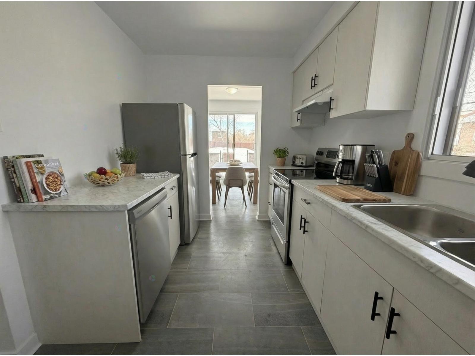 329 Rue Hurteau