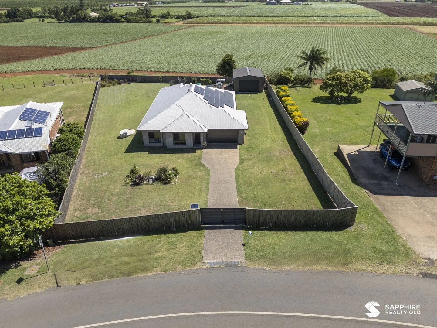 9 Finemore Crescent, Qunaba QLD 4670