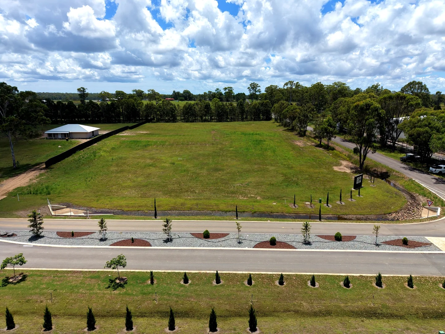 Additional image 3 of 1 Bimbadeen Drive, St Helens QLD 4650