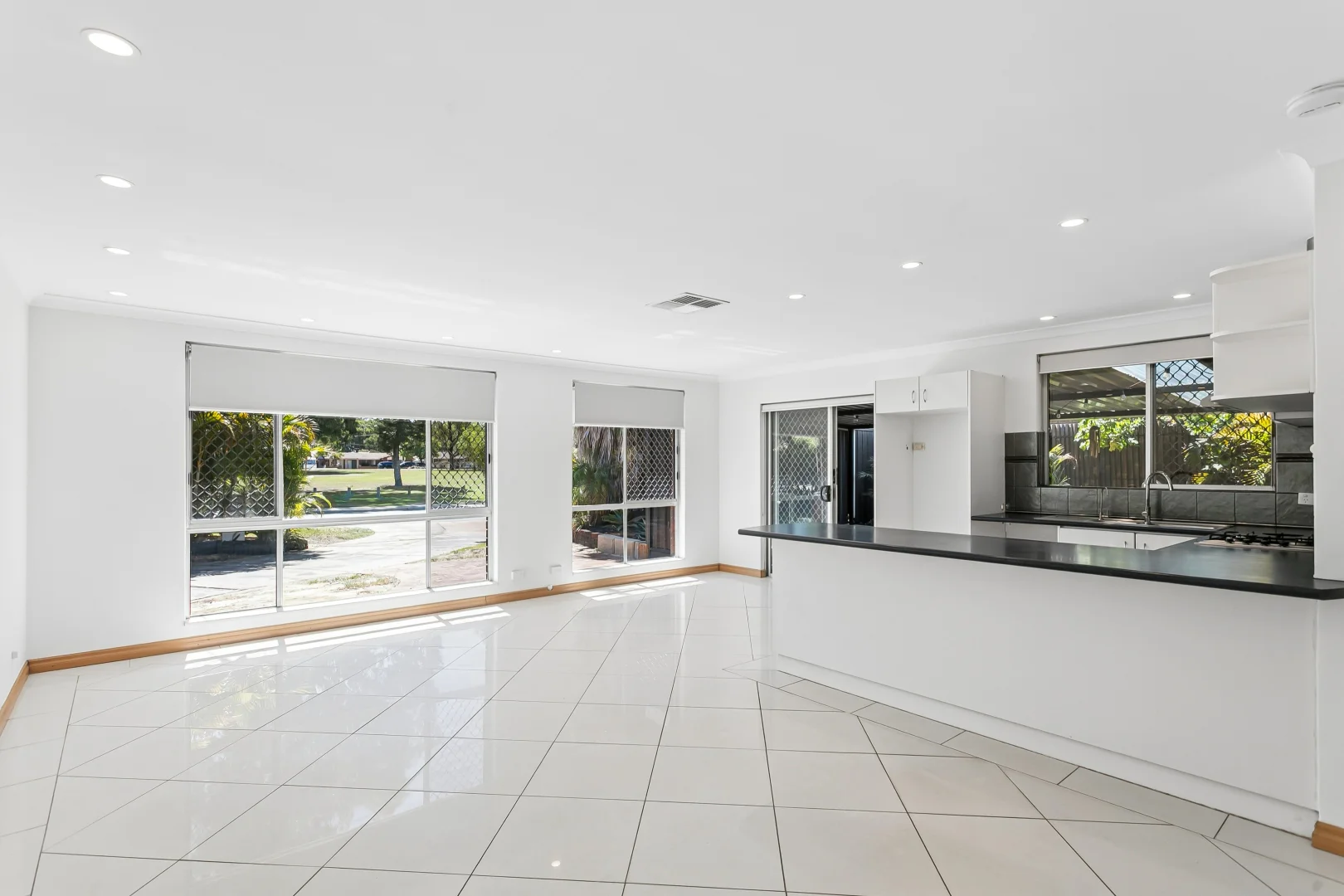 Additional image 6 of 52 Shillington Way, Thornlie WA 6108