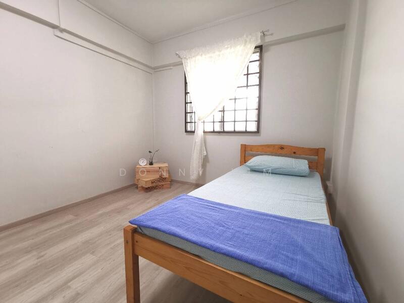 24 Hougang Avenue 3 photo 2