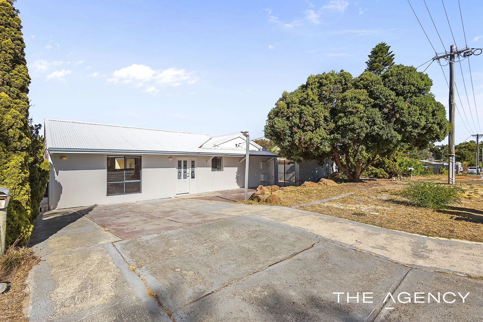 Additional image 38 of 24 Fenellia Crescent, Craigie WA 6025