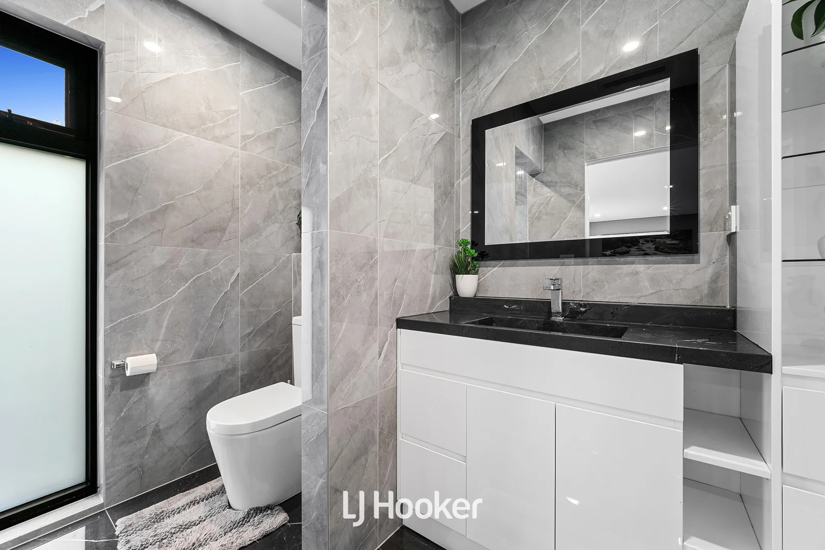 Additional image 21 of 51 - 52 Carolyn Close, Narre Warren North VIC 3804