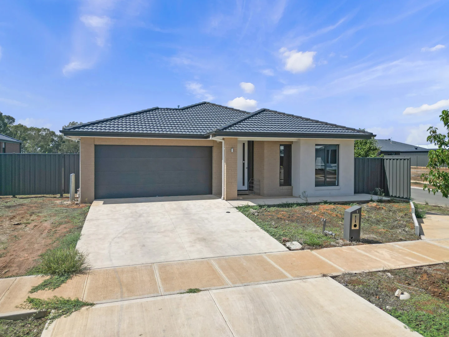 1 Anjou Circuit, Cobram VIC 3644 photo 2