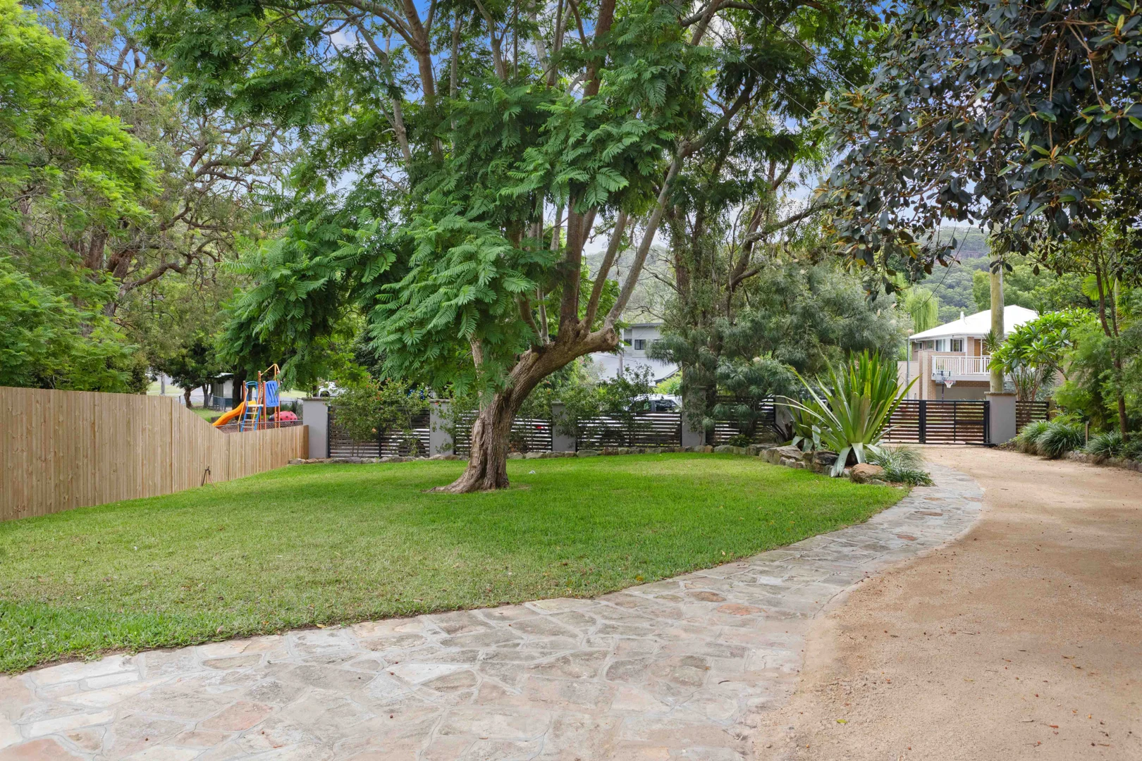 Additional image 19 of 27-29 Point Road, Mooney Mooney NSW 2083
