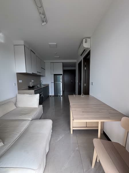 61 Normanton Park photo 4