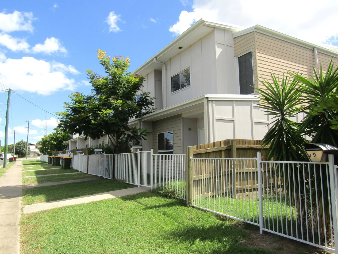 8/6-10 Arthur Street, Blackwater QLD 4717