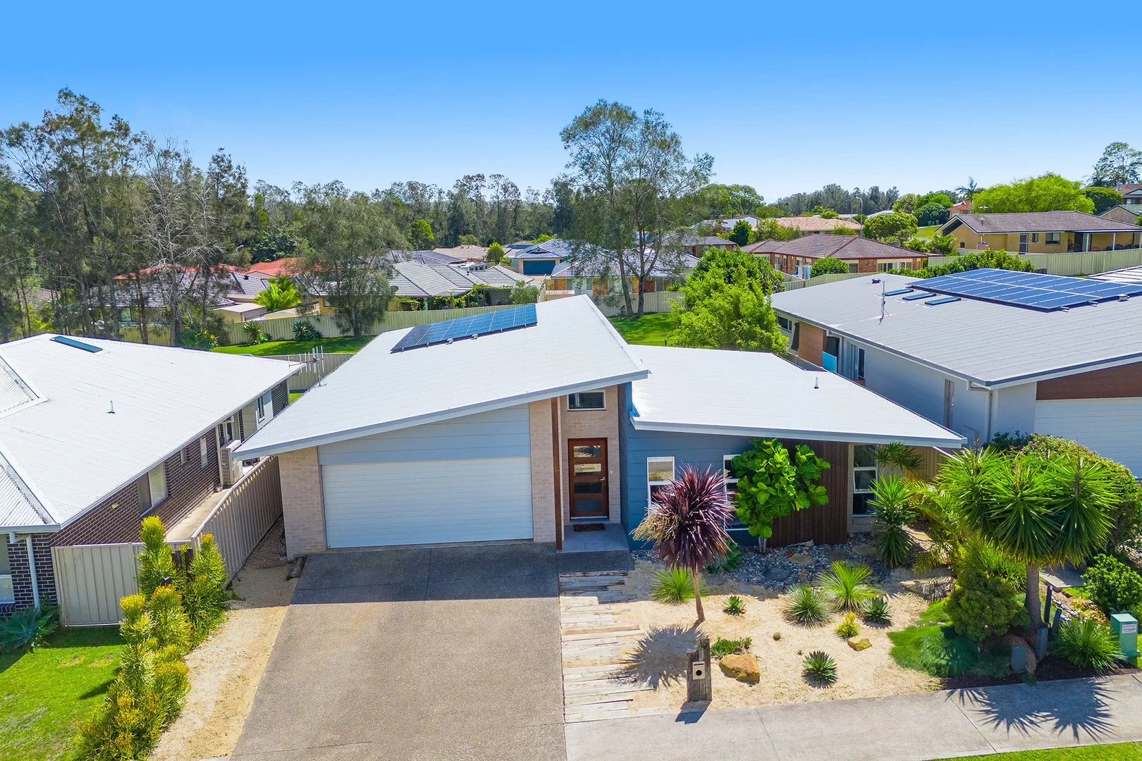 9 Kara Close, Lake Cathie NSW 2445