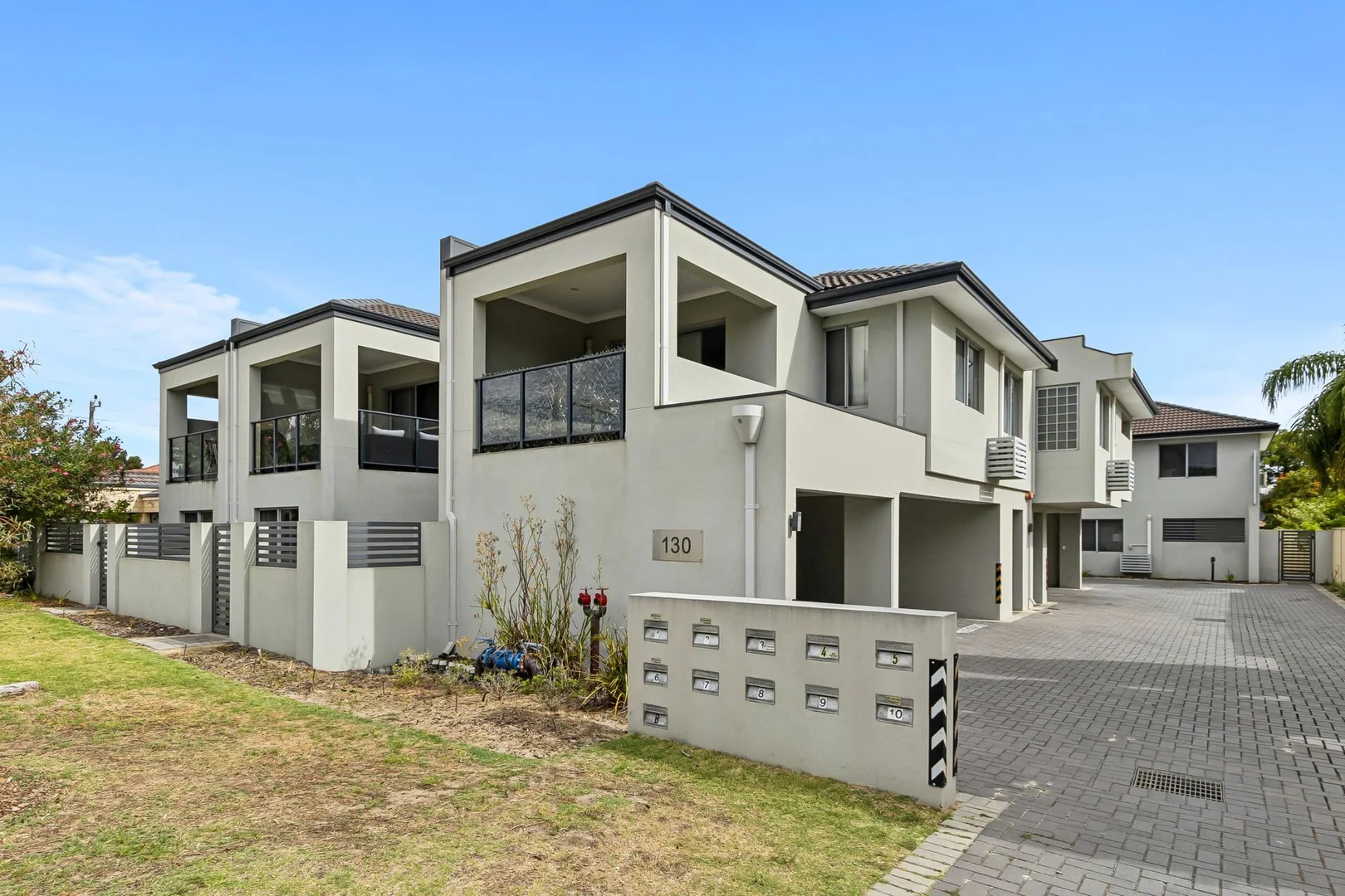 Additional image 16 of 8/130 Arlunya Avenue, Cloverdale WA 6105