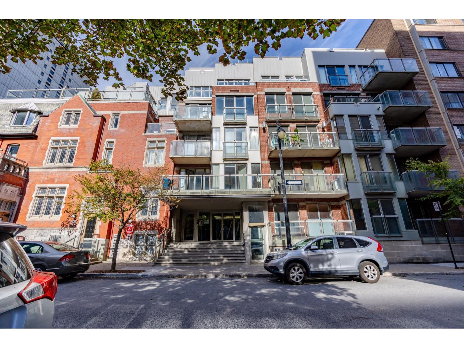 1455 Rue Towers