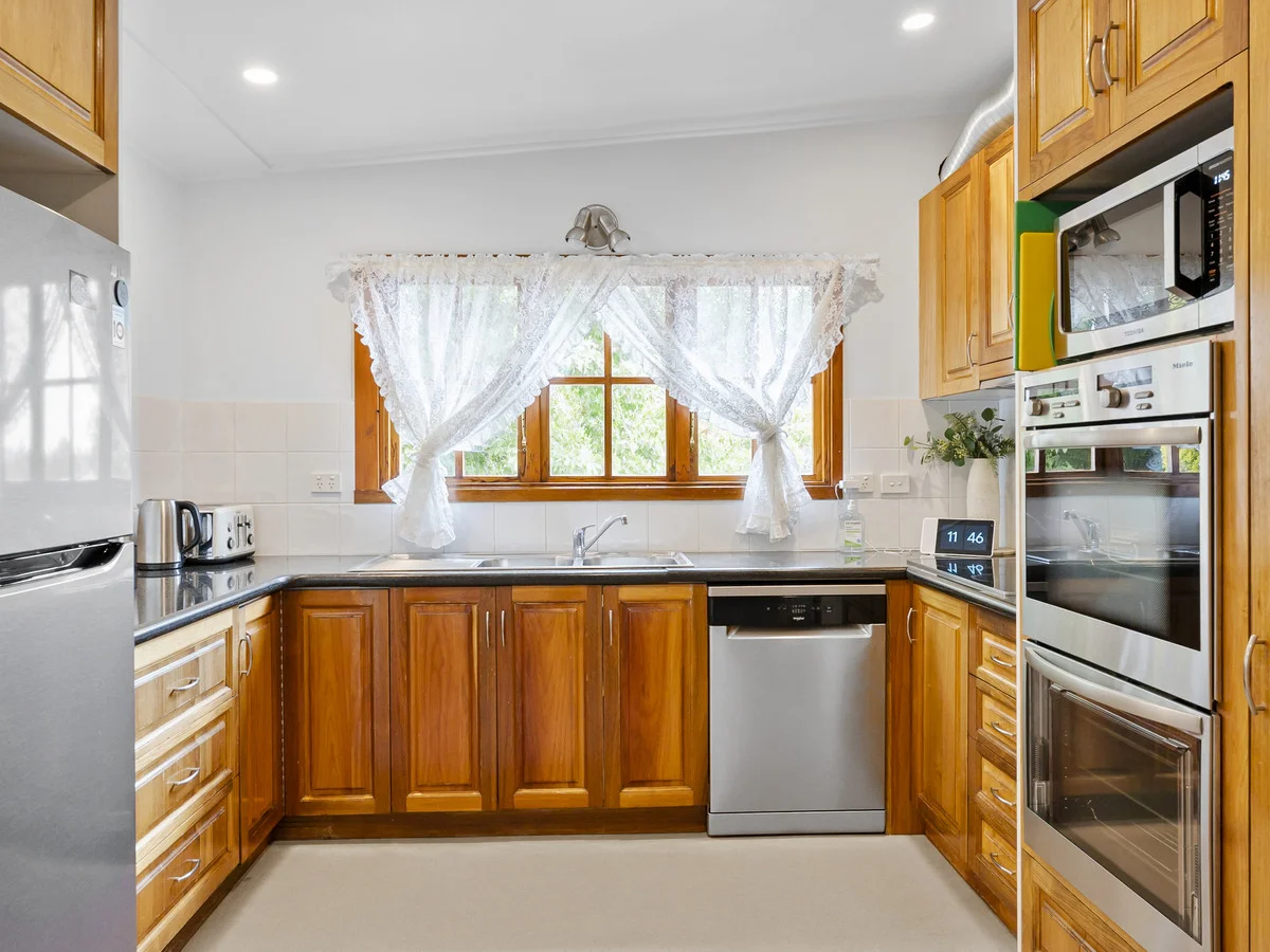 Additional image 23 of 245 Roslyn Avenue, Blackmans Bay TAS 7052