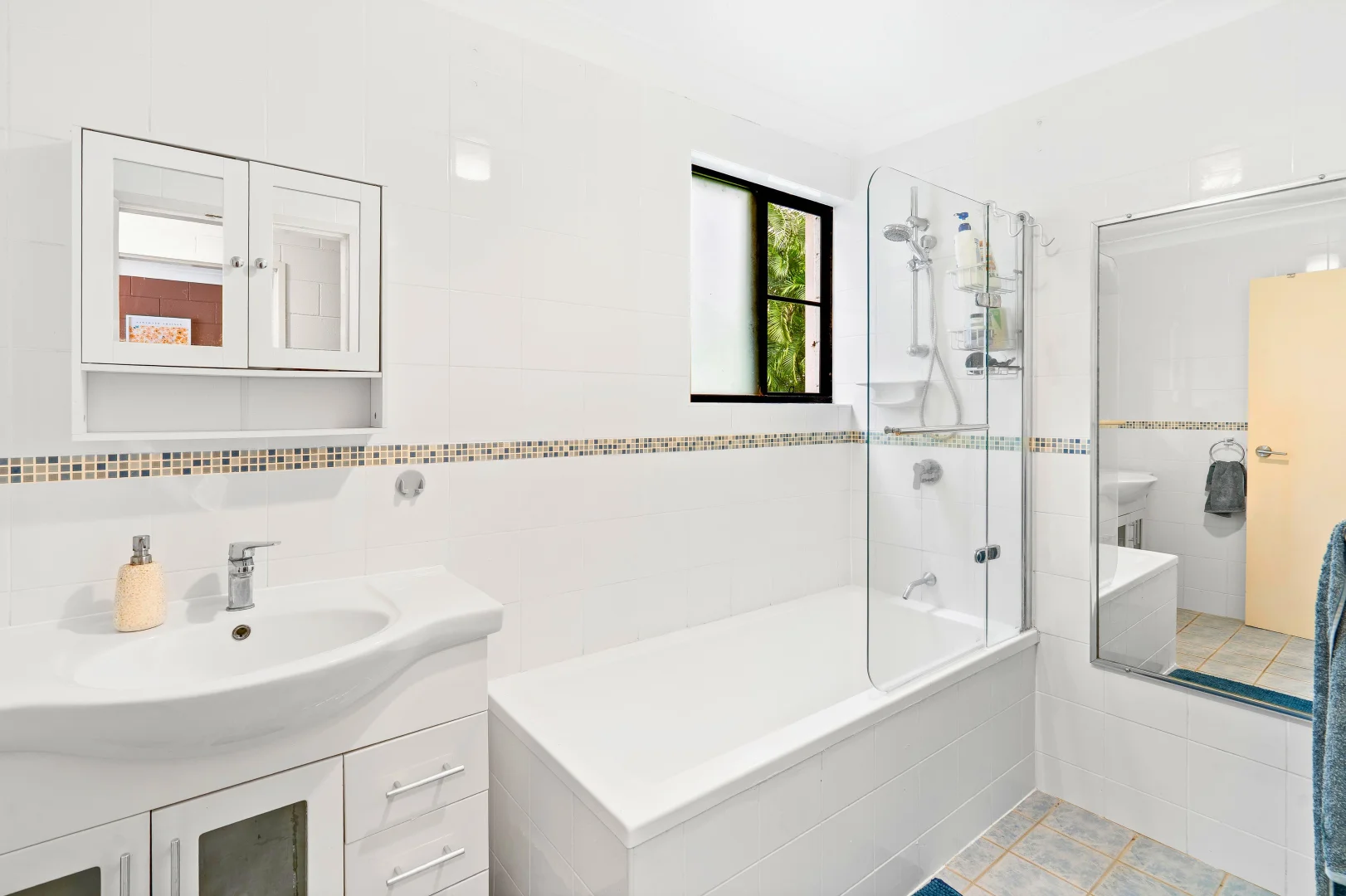 Additional image 13 of 3/29 Ocean Avenue, Slade Point QLD 4740