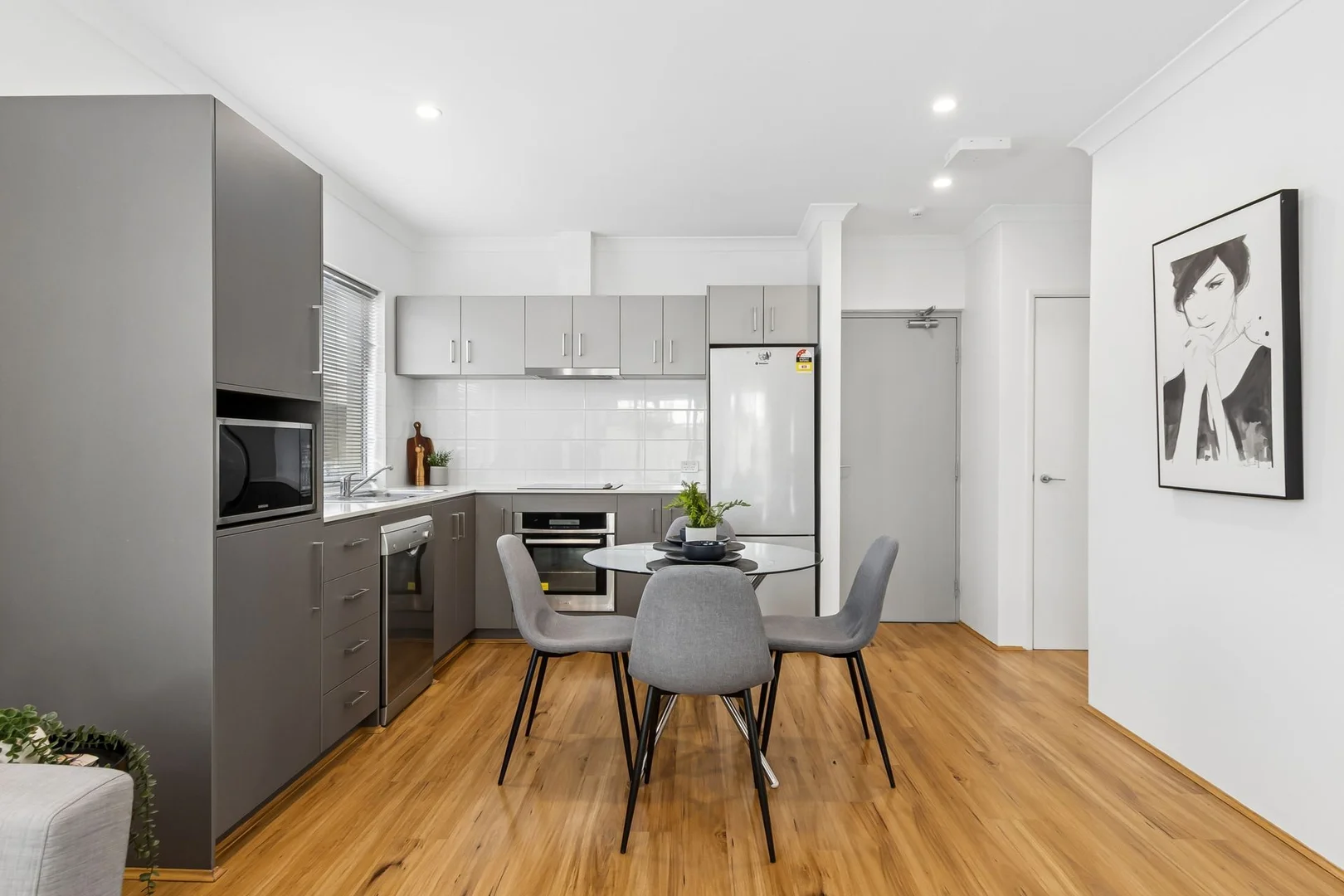Additional image 6 of 8/130 Arlunya Avenue, Cloverdale WA 6105