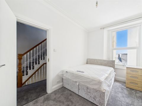 Salisbury Road, St Judes PL4, Room to rent
