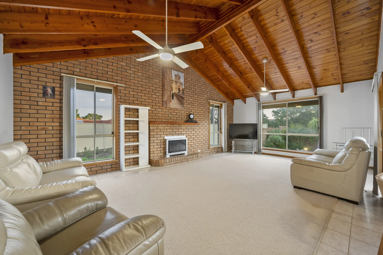 Additional image 8 of 13 Hallmark Place, Keilor Downs VIC 3038