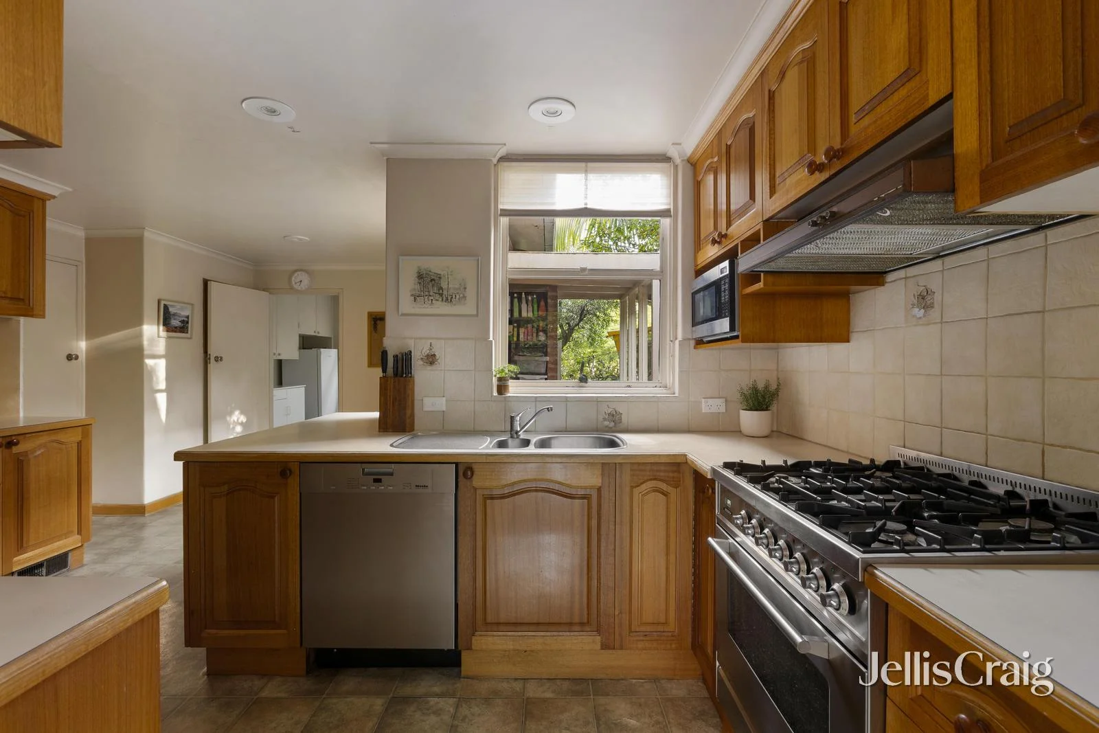 Additional image 5 of 25 Keam Street, Ivanhoe East VIC 3079