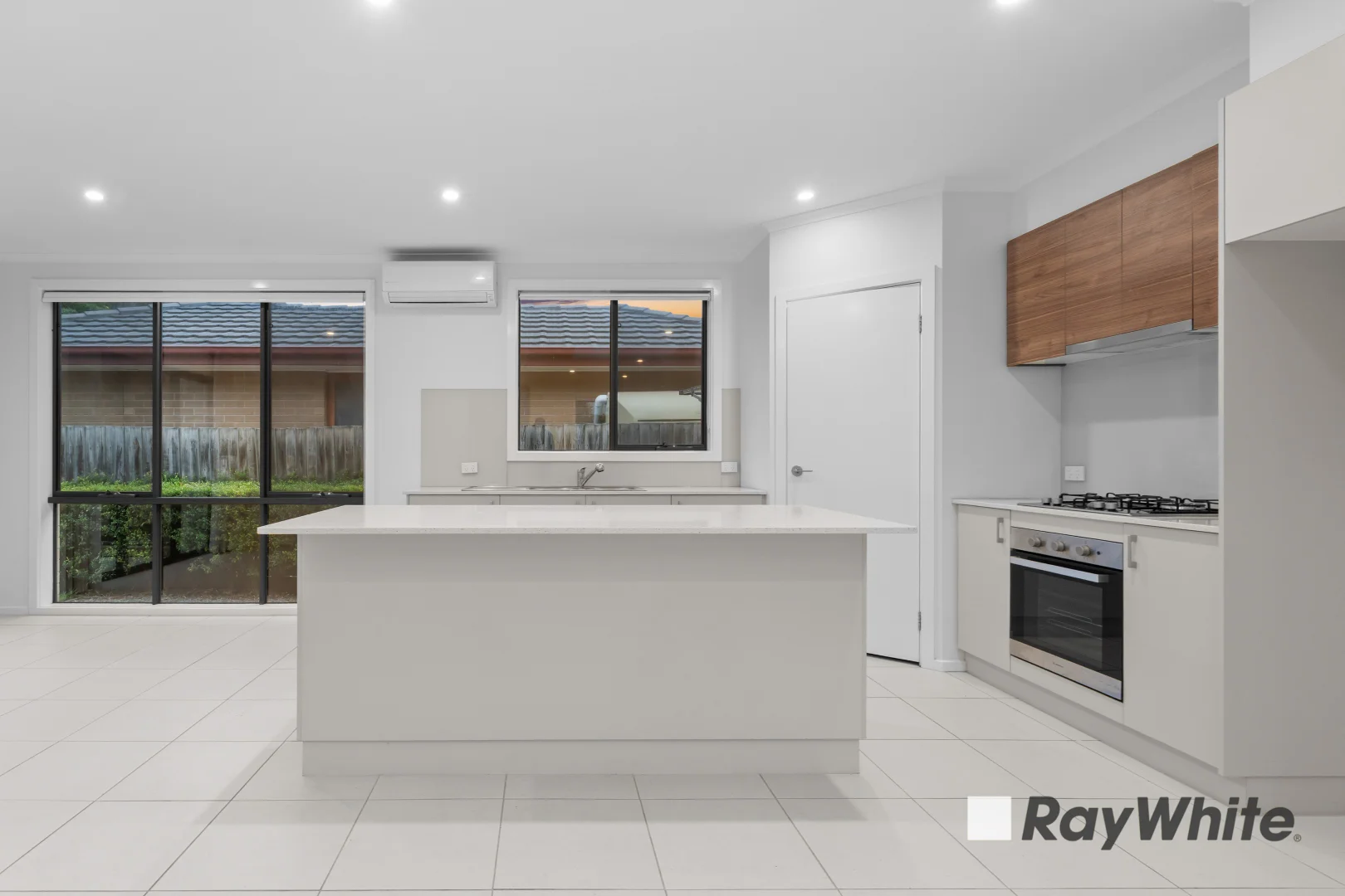 Additional image 4 of 2/82 Prospect Hill Road, Narre Warren VIC 3805