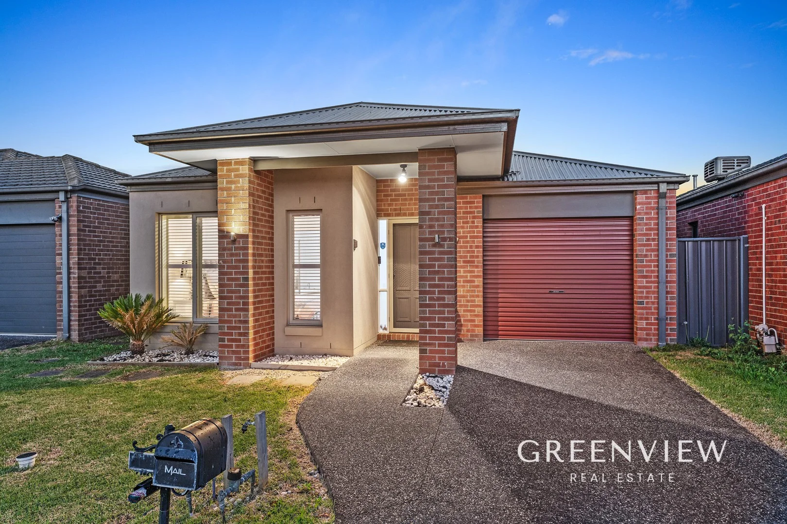 7 Gladiolus Circuit, Cranbourne North VIC 3977